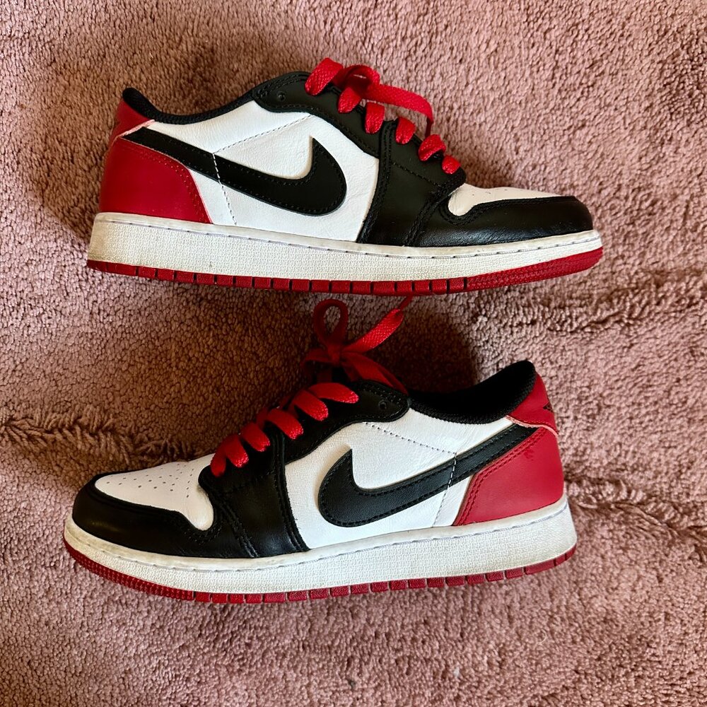 Air Jordan 1 Low SE Boys Size 6Y